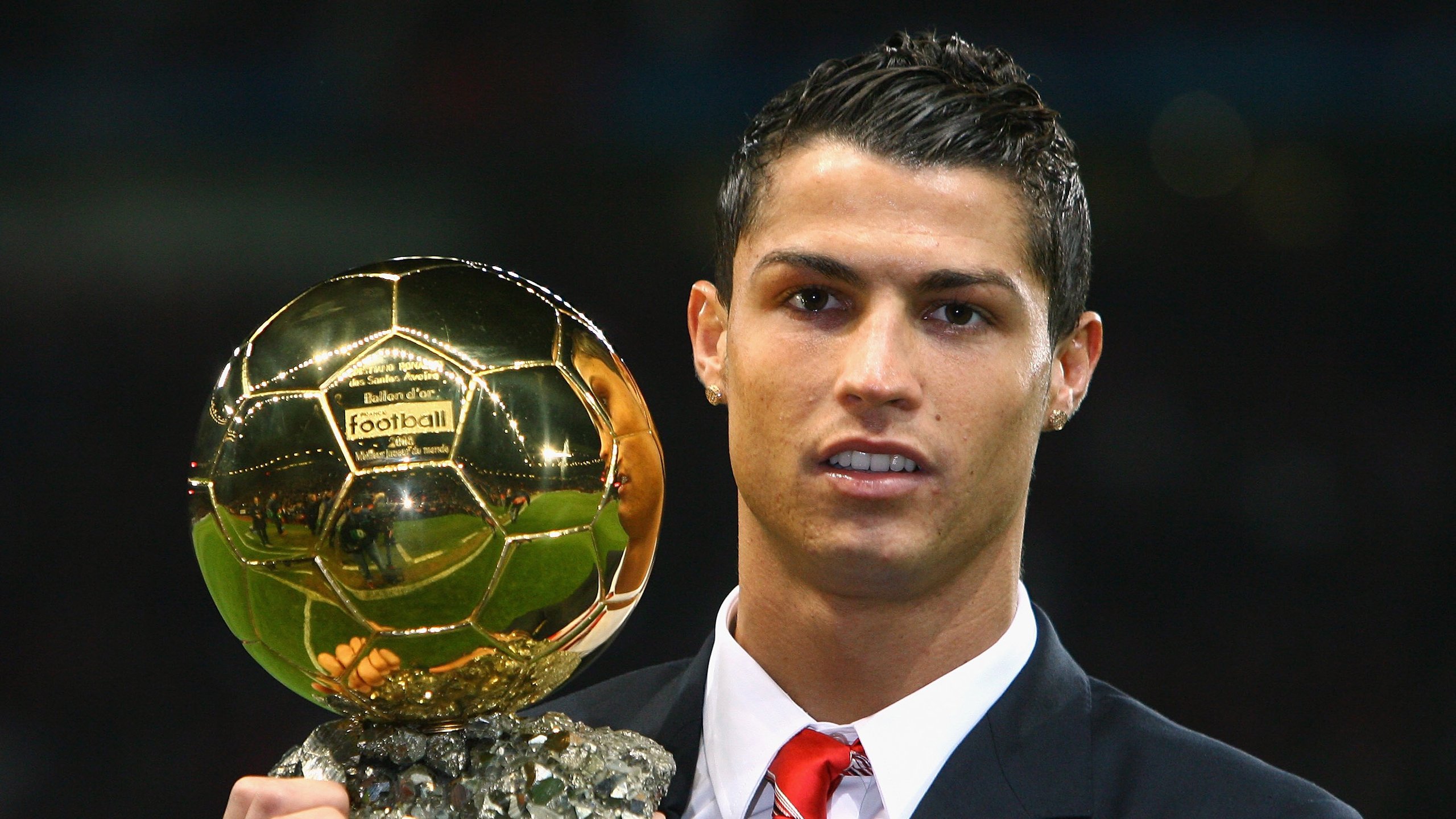 爱游戏ayx-2平8负！英超主帅下课，或成国足主帅新目标，曾带领海港夺冠，英超主教练名单